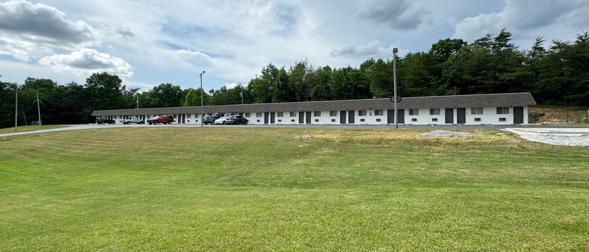 Economy Inn クロスビル エクステリア 写真