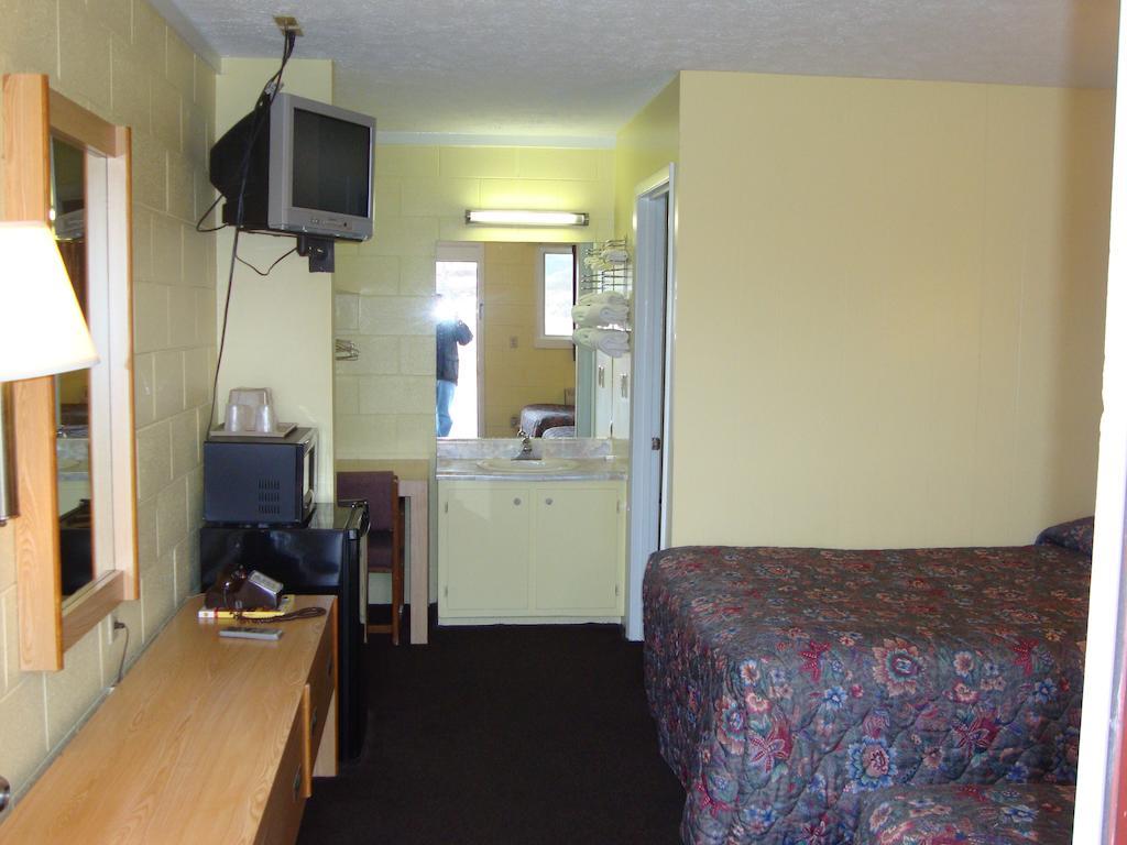 Economy Inn クロスビル 部屋 写真